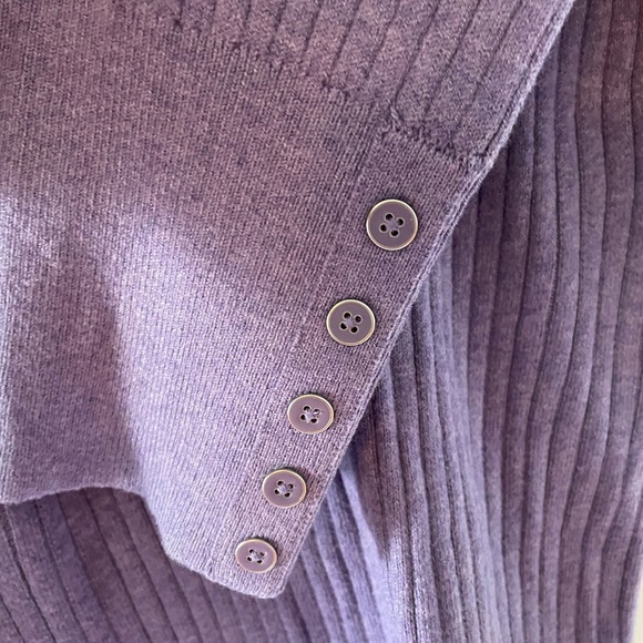 Worm’s Long-sleeve Turtleneck Sweater - Picture 7 of 8